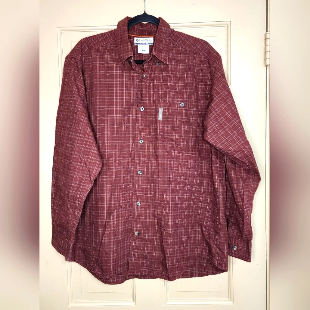 Columbia Deep Burgundy Plaid Casual Button Down Shirt